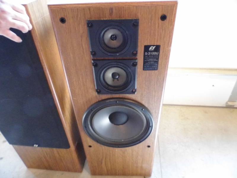 lot 140 image: Pair of Speakers