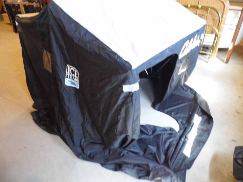 lot 141 image: Cabelas Ice House