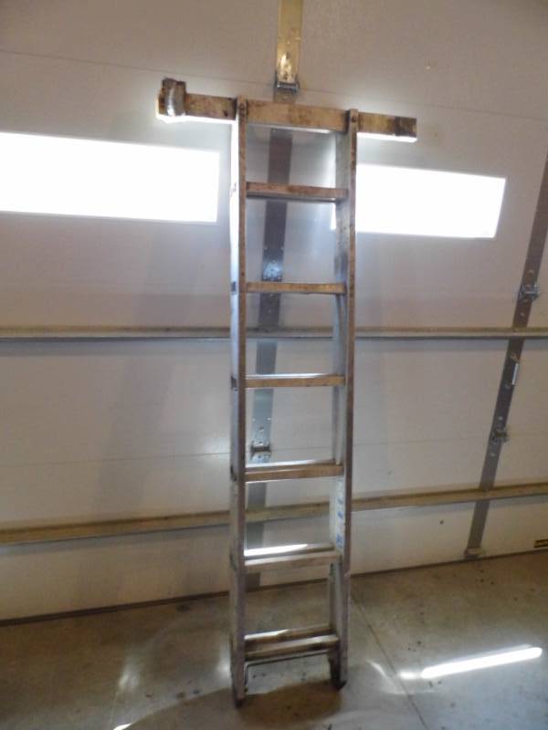 lot 161 image: Extension Ladder