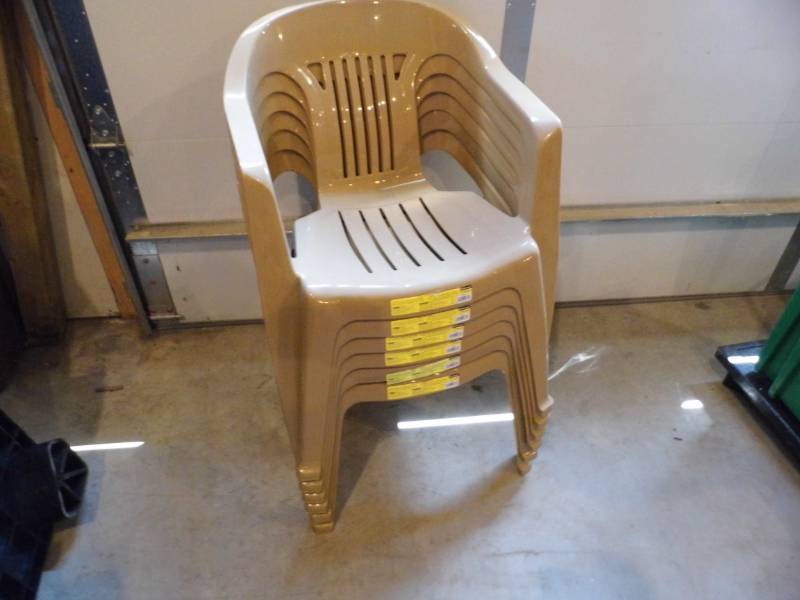 lot 166 image: Lot of 6 New Patio Chairs