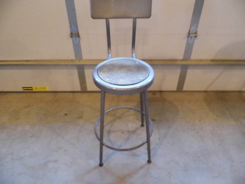 lot 175 image: Work Bench Stool