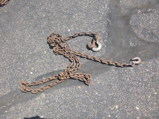 lot 30 image: Tow Chain