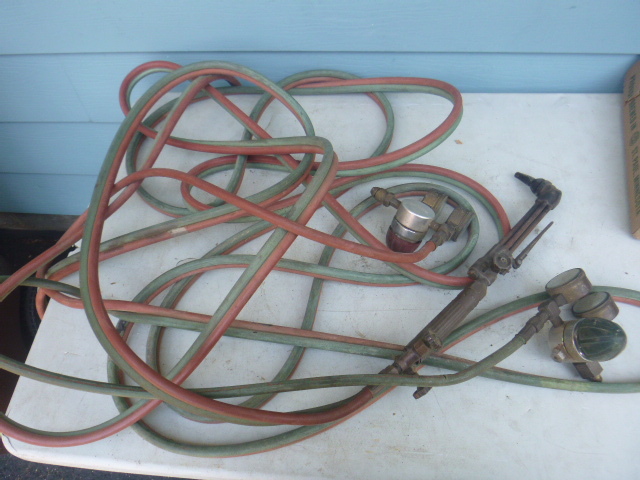 lot 36 image: Air Products