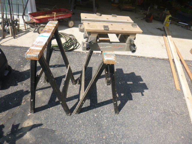 lot 52 image: Saw Horses and Bench Top