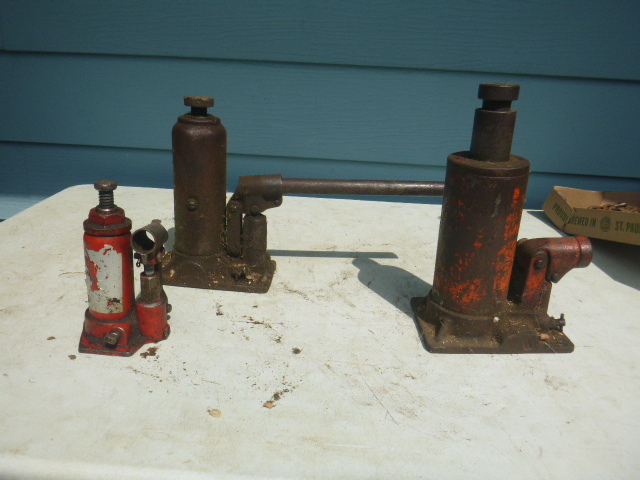 lot 55 image: 3 Old Bottle Jacks