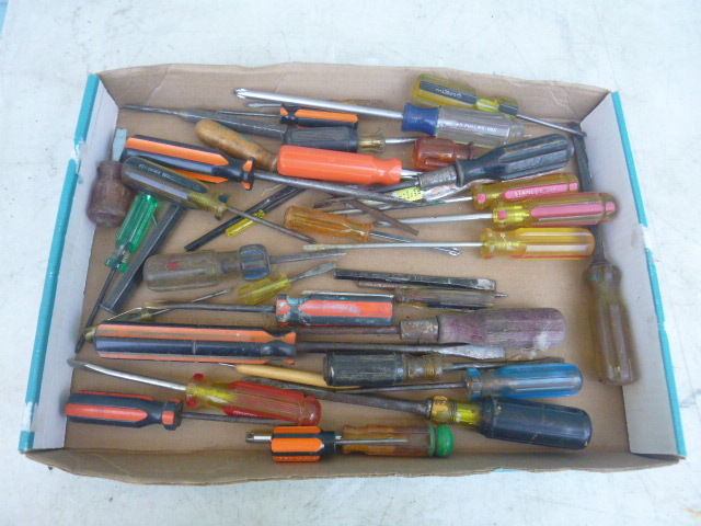 lot 80 image: Miscellaneous Screwdrivers