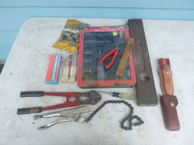 lot 105 image: Miscellaneous Tools