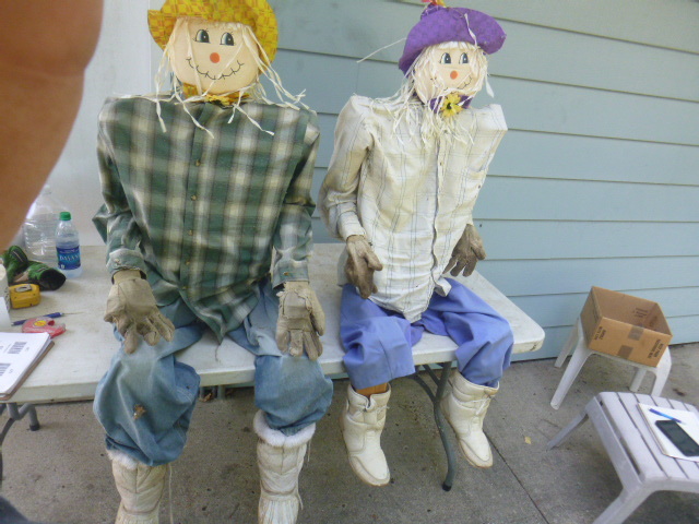 lot 122 image: 2 Homemade Wooden Scarecrows