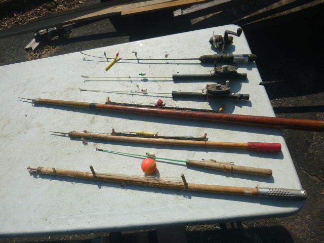 lot 145 image: 7 Ice Fishing Poles
