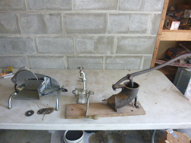 lot 197 image: Meat Grinder, Meat Slicer and Sausage Stuffer