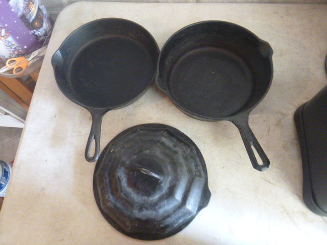 lot 243 image: 2 Cast Iron Frying Pans