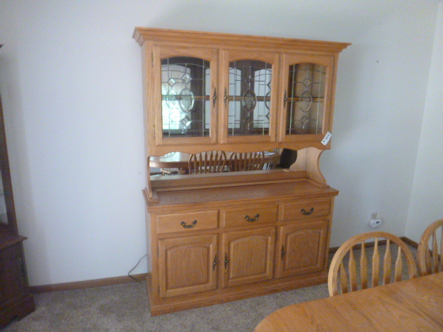 lot 302 image: China Hutch