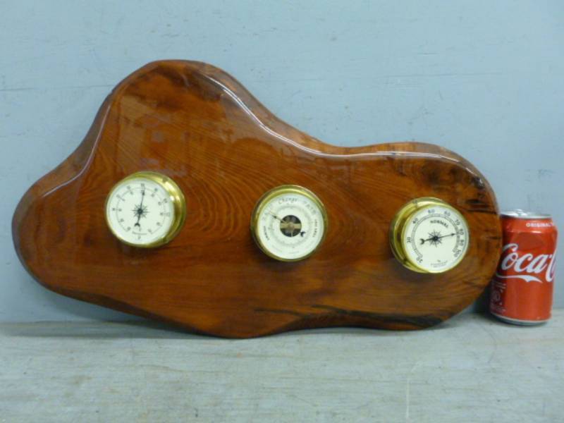 lot 17 image: Weather Dial