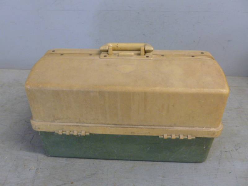 lot 29 image: Tackle Box