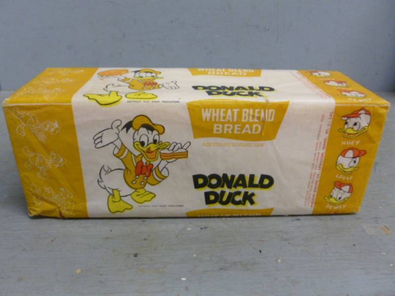 lot 30 image: Vintage Walt Disney