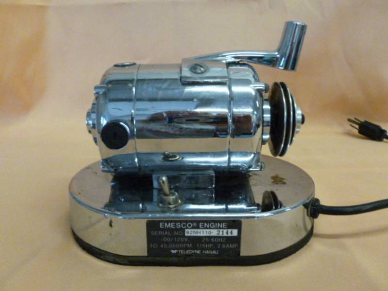 lot 46 image: Vintage Emesco Engine