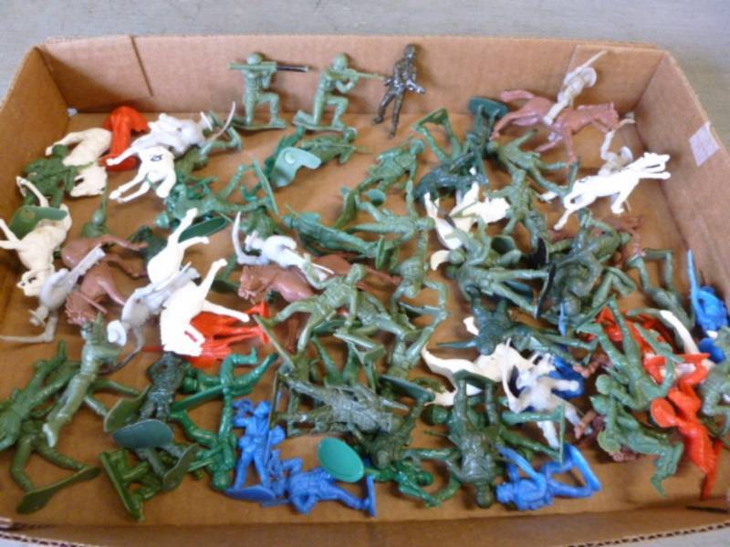 lot 73 image: Toy Soldiers
