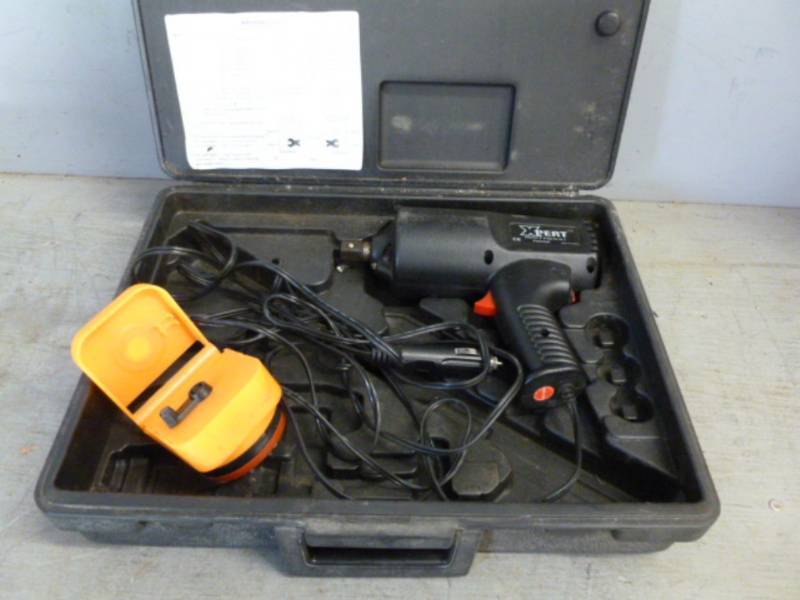 lot 142 image: 12 v Impact Wrench