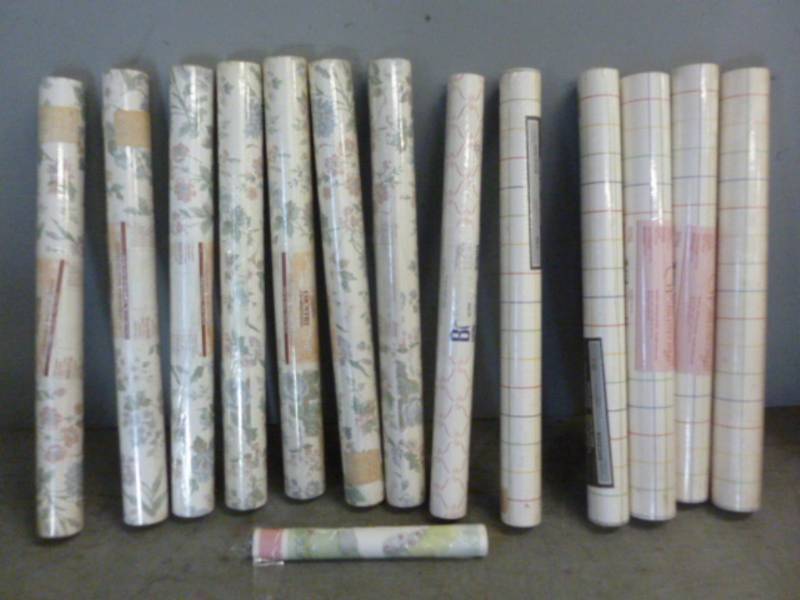 lot 168 image: New Wallpaper