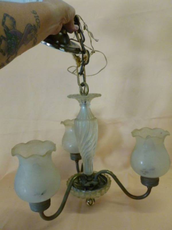 lot 171 image: Vintage Light Fixture