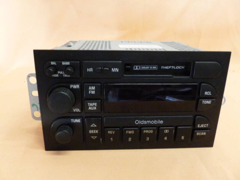 lot 182 image: Car Radio