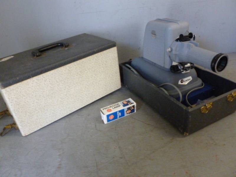 lot 213 image: Vintage Film Projector