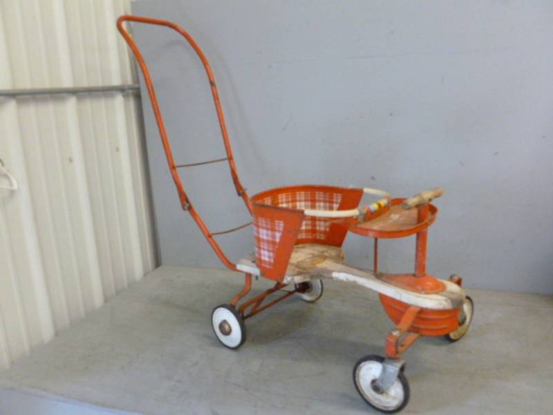 lot 214 image: Vintage Walker