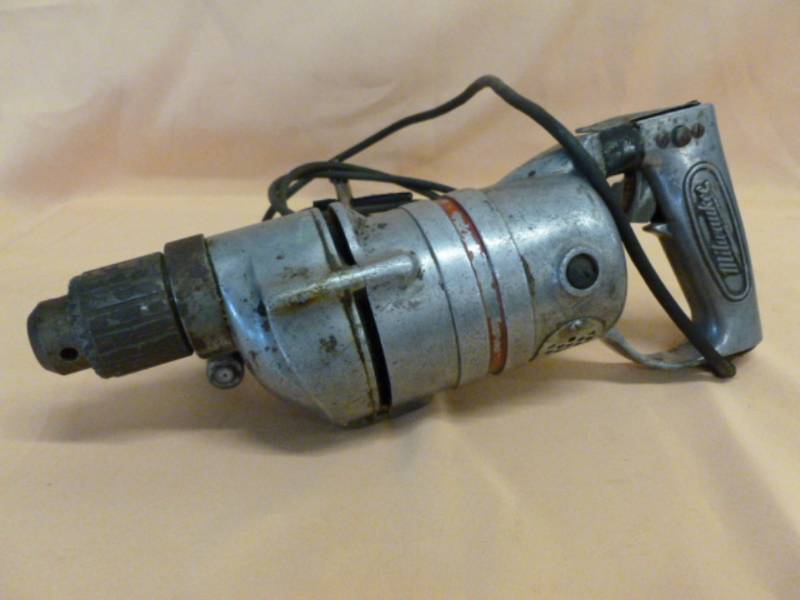 lot 228 image: Milwaukee Drill
