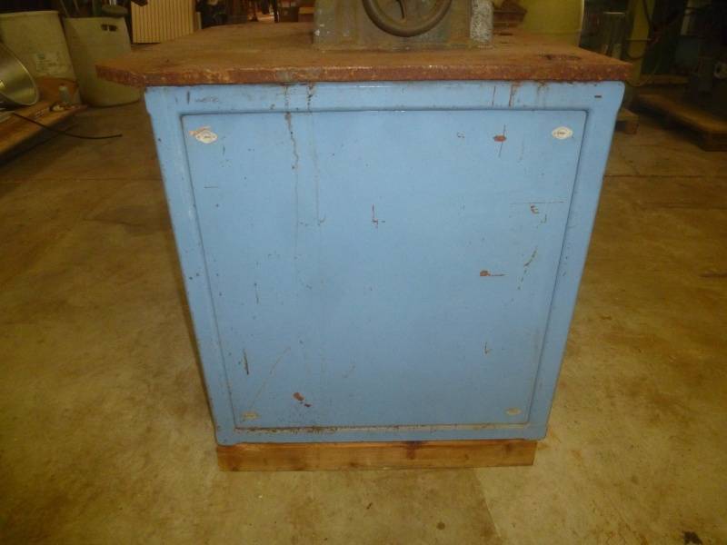 lot 13 image: Steel Top Table