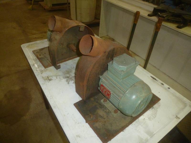 lot 43 image: Leroy Somer Trim Saws