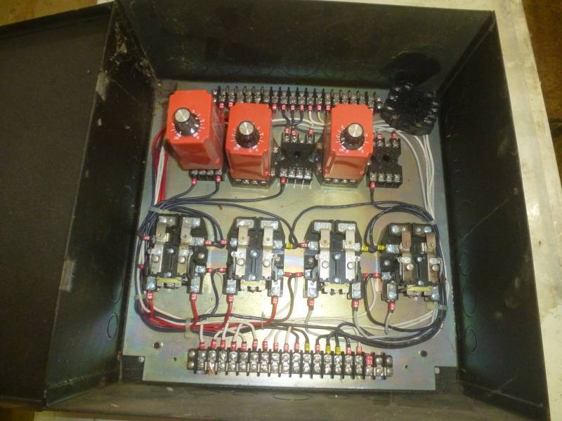 lot 48 image: Electrical Box With Contacts