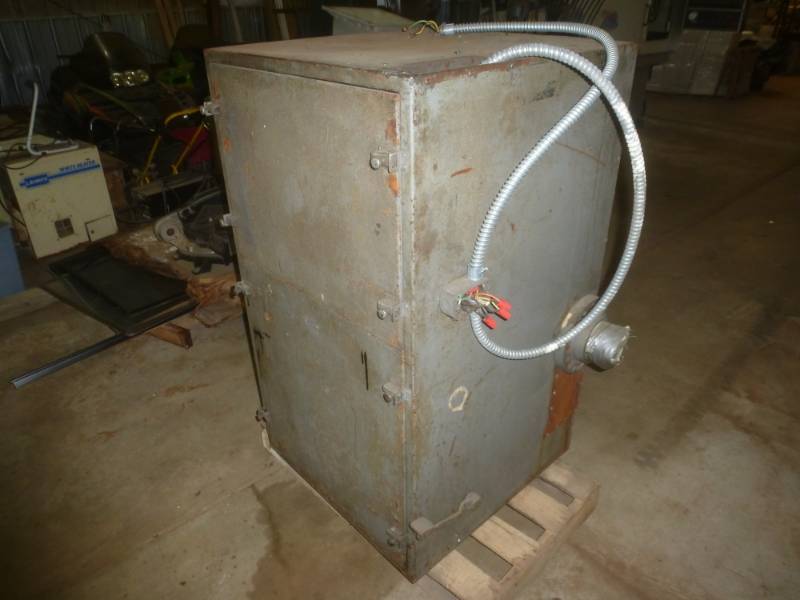 lot 53 image: Torit Dust Collector