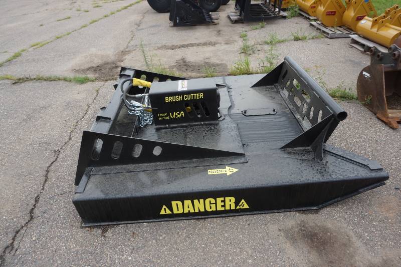lot 13 image: Universal Mount Bobcat Skid Loader Skid Steer 48 Brush CutterBrush Hog With Push Bar