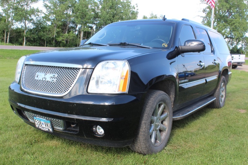 2008 GMC Yukon XL 1500 4x4 Denali