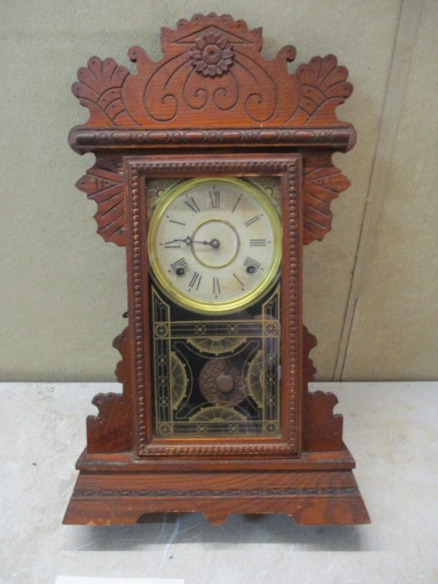 lot 10 image: Gilbert Kitchen Clock