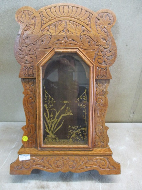 lot 11 image: Kitchen Clock Case