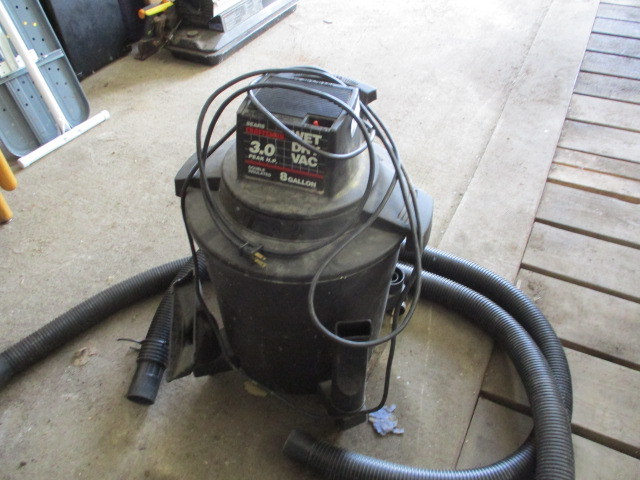 lot 43 image: Sears Shop Vac