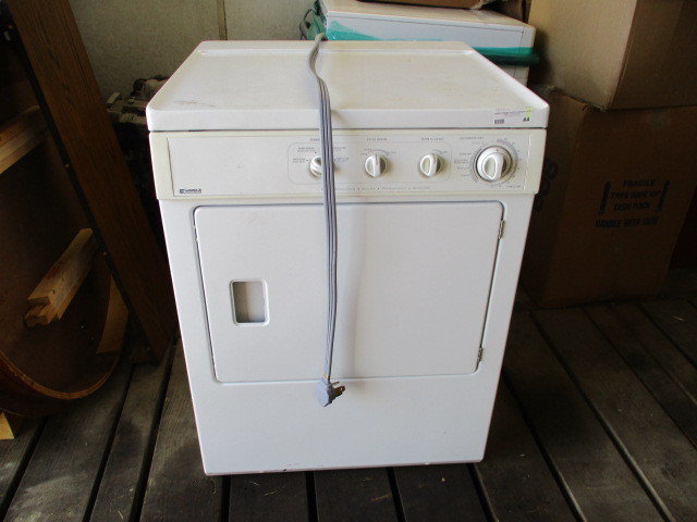 lot 44 image: Kenmore Dryer