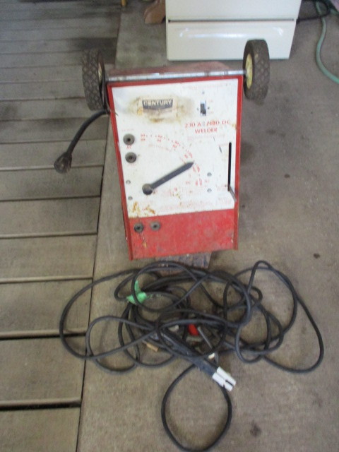 lot 83 image: Century AC DC Welder
