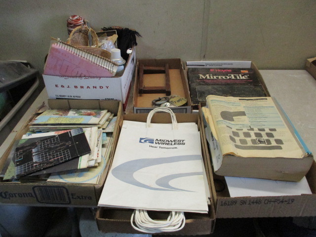 lot 118 image: Collectibles