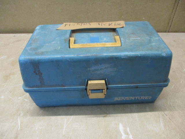 lot 121 image: Tackle box and tackle