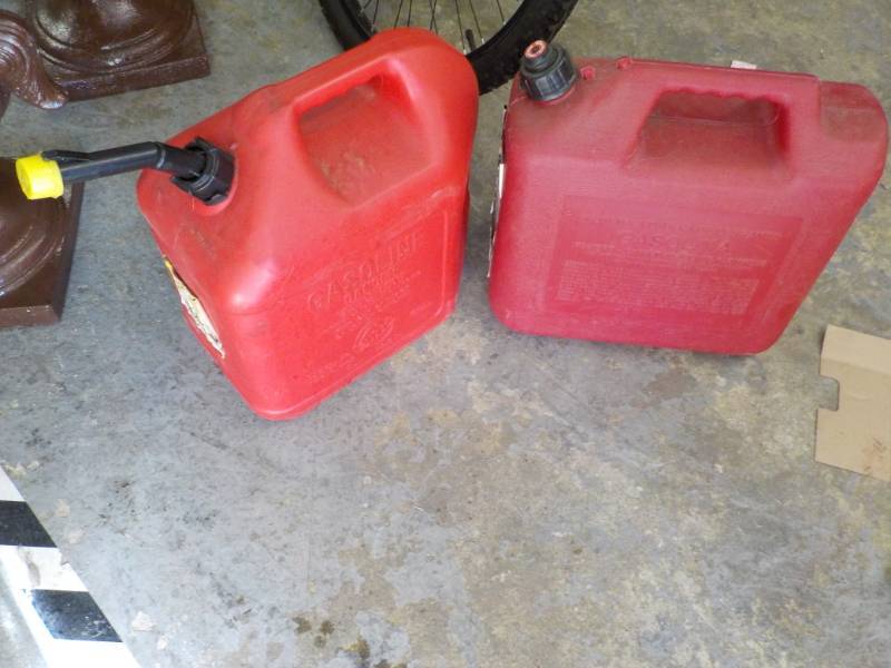 lot 68 image: 2 Gas Cans...
