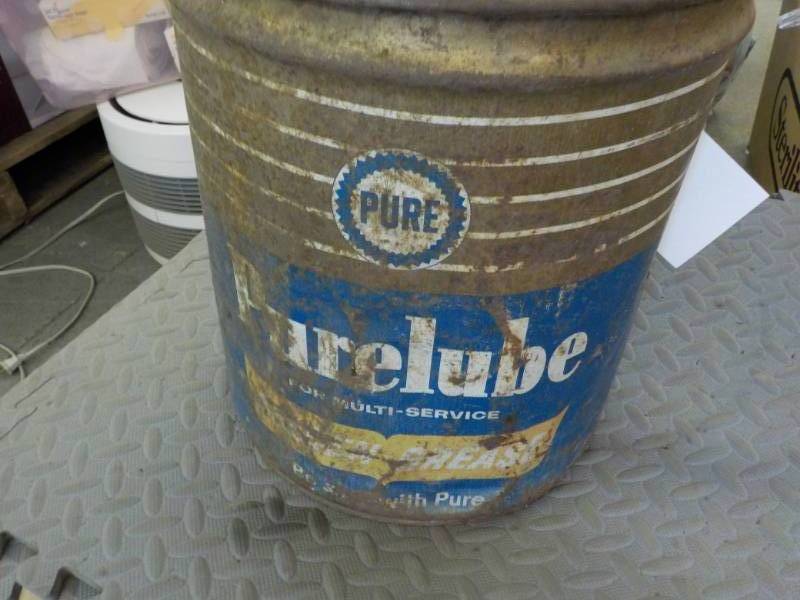 lot 82 image: Purelube Vintage Pail...