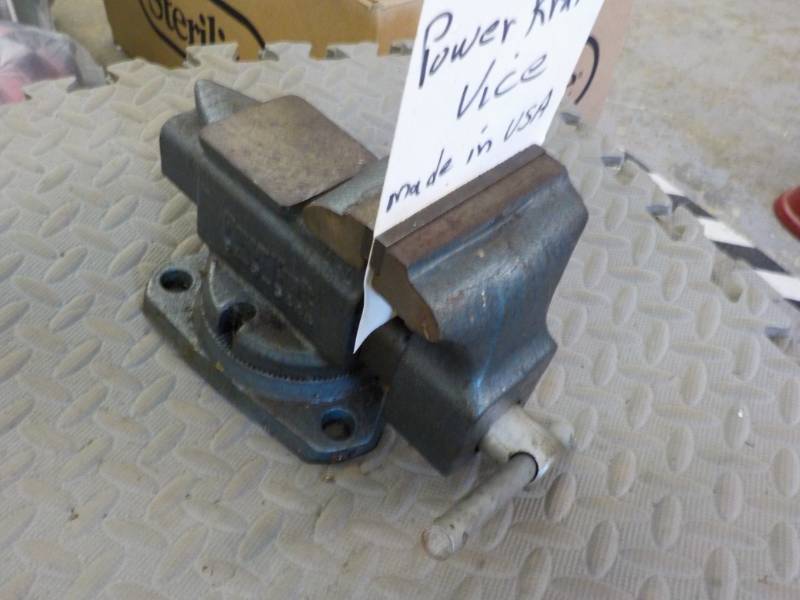 lot 83 image: Power Kraft Vise made in USA...