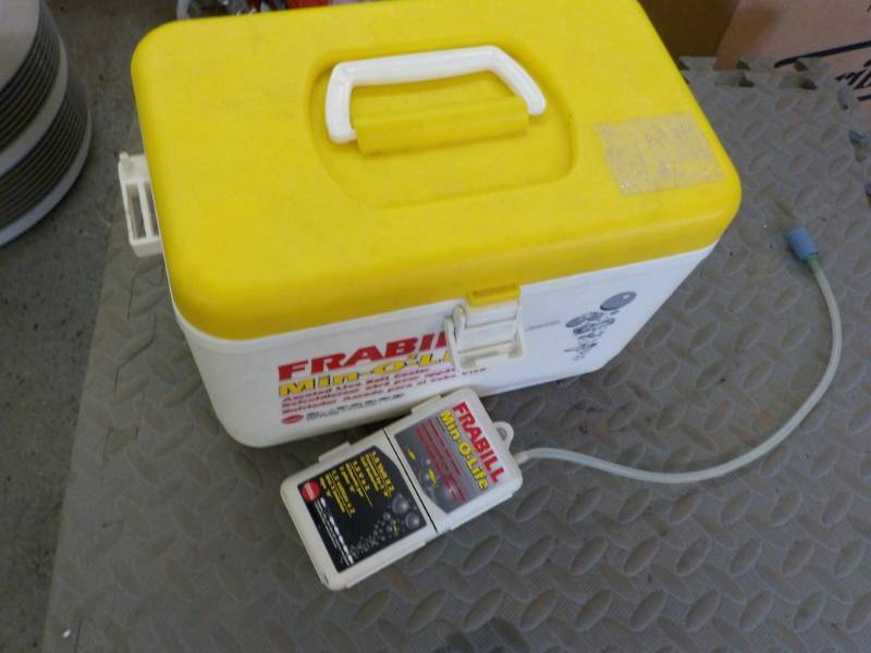 lot 87 image: Frabill Min-o-Life Cooler and Batte...