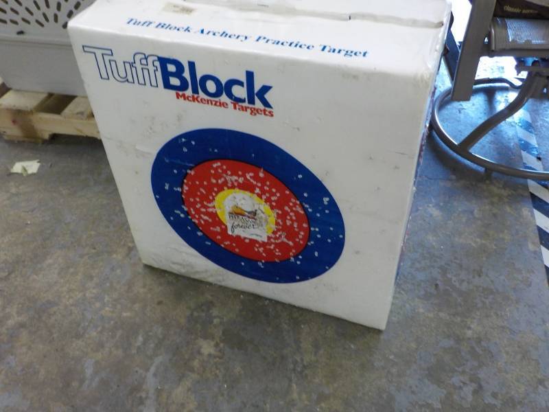 lot 90 image: Tuff Block Archery Practice Target ...