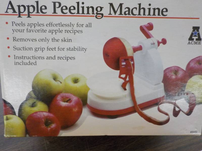lot 102 image: Deluxe Apple Peeling Machine looks...