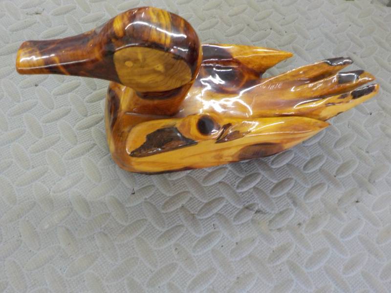 lot 114 image: Wood Carved Duck by Neal 1982 12...