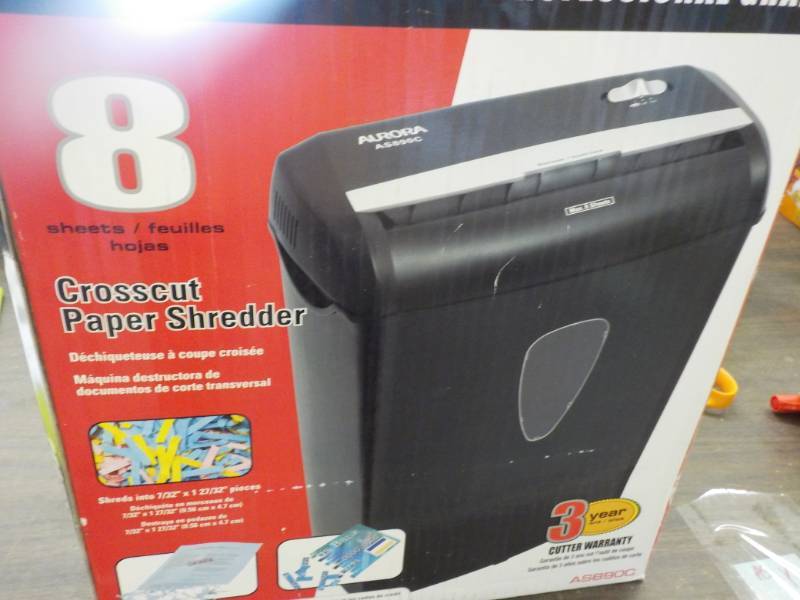 lot 176 image: New Aurora Cross Cut Paper Shredder...