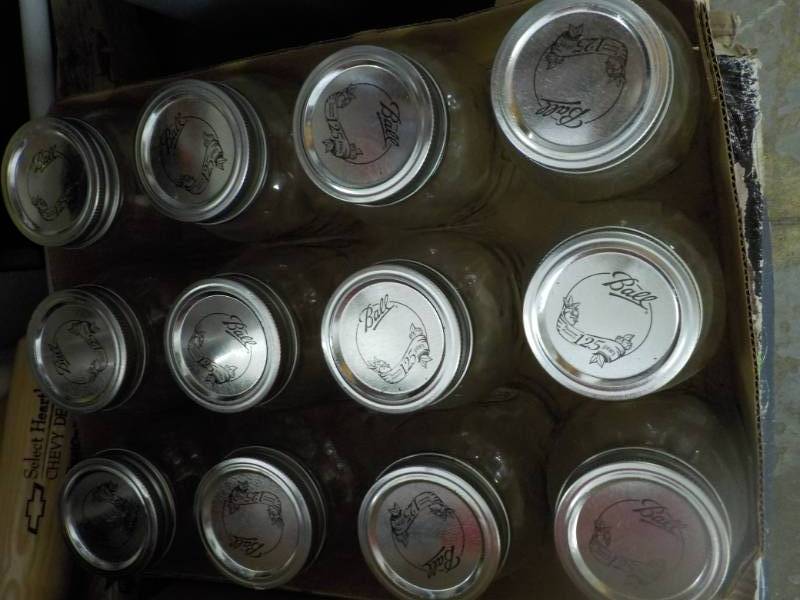 lot 177 image: 12 Regular Mouth Quart Canning Jars...
